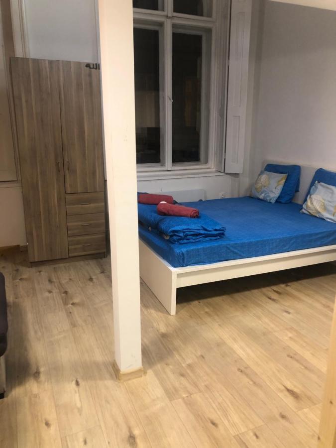 7Dab Rotten 4B3 Contactless Self Check-In Budapest Eksteriør bilde